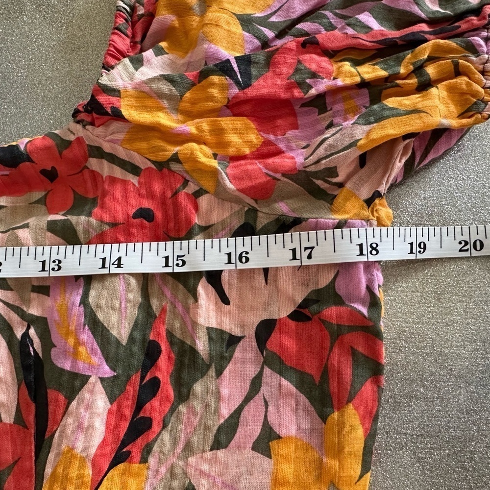Loft Floral Top (30) - Picture 13 of 14